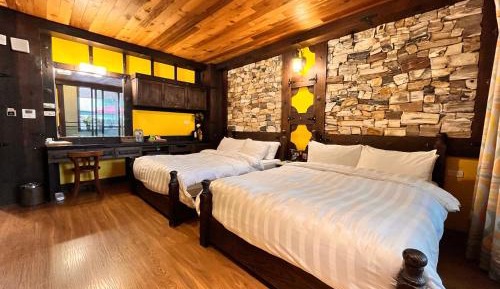 Quadruple Room with Bath
