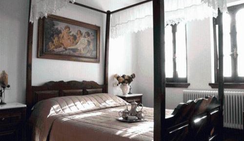 Double or Twin Room with Fireplace