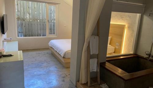 Deluxe Double Room with Bath