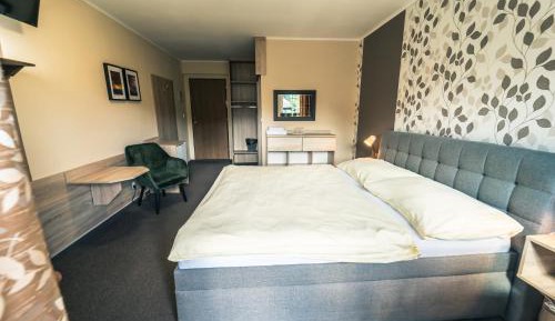 Double Room 7-9