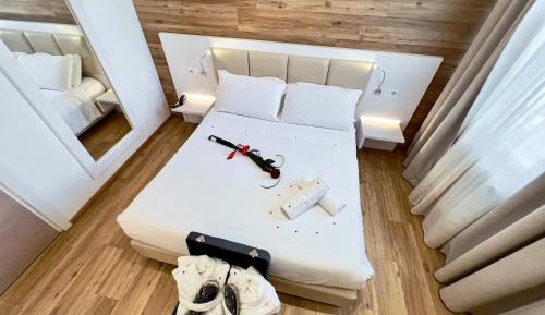 Double Room with Spa Bath