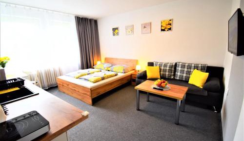Quadruple Room with Private Bathroom