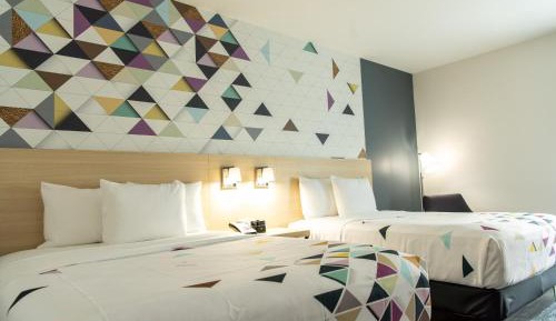 Queen Room with Two Queen Beds - Non-Smoking