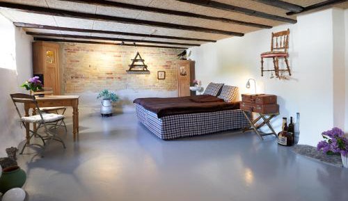 Double Room with Shared Bathroom