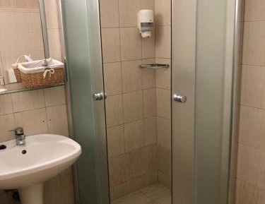 Triple Room with Shower