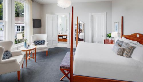 Mansion Suite