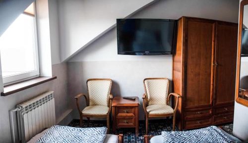 Twin Room with Private Bathroom