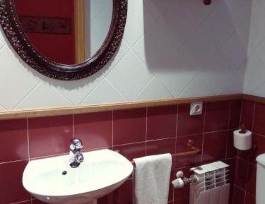 Twin Room with Bathroom