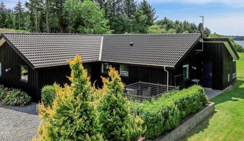 Four-Bedroom Holiday Home