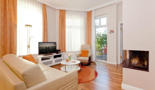 One-Bedroom Apartment with Terrace