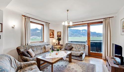 Superior One-Bedroom Apartment with Balcony