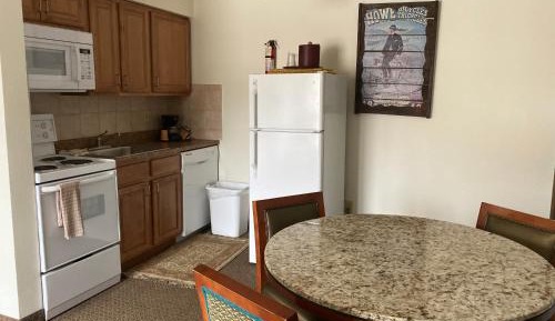 One-Bedroom Suite
