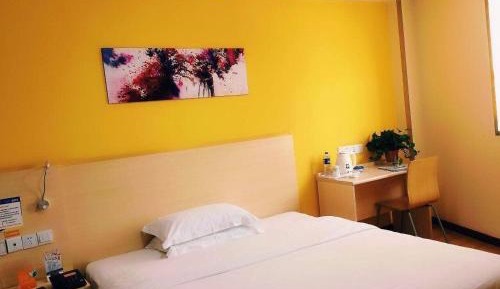 Business Queen Bed Room