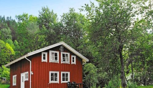 Four-Bedroom Holiday Home