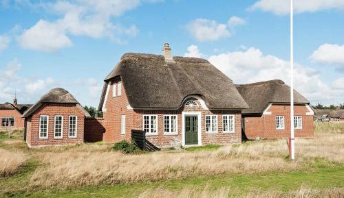 Five-Bedroom Holiday Home