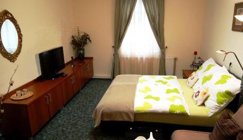 Classic Double Room