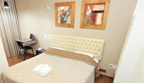 Deluxe King Suite