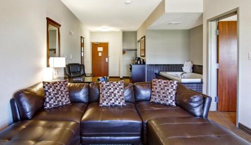 King Room with Spa Bath