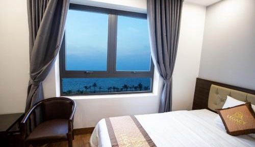 Family Room with Side Sea View