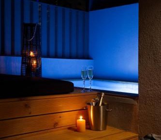 Suite with Hydromassage Tub