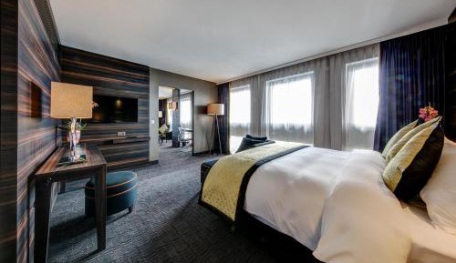 Grand Suite with City View