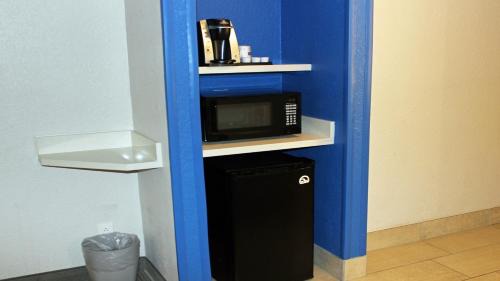 2 King Suite with Pullout Sofa