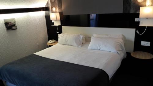 Double Room Large Bed