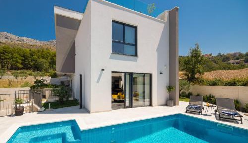 Villa with Private Pool