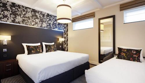 Souterrain Triple Room (Below Street Level with Limited View)
