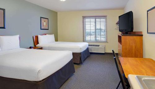 Queen Suite with Two Queen Beds - Smoking