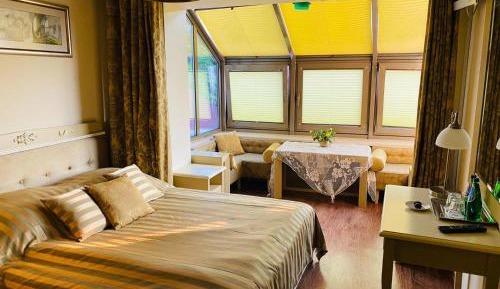 Large Double Room