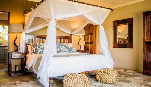 Deluxe King Suite
