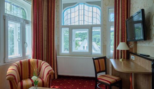 Deluxe Suite