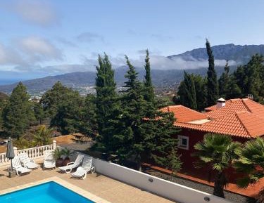 Three-Bedroom Superior Villa (4-6 Adults)