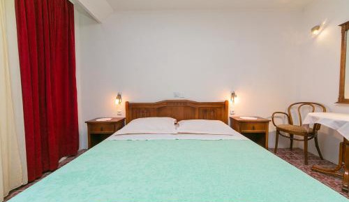 Double Room with Balcony and Sea View