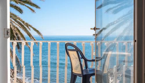 Double or Twin Room with Balcony and Sea View
