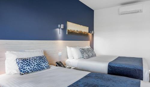 Deluxe Twin Suite