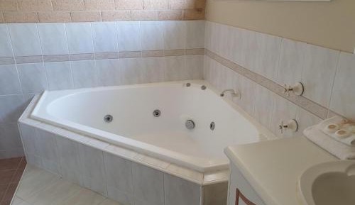 Suite with Spa Bath