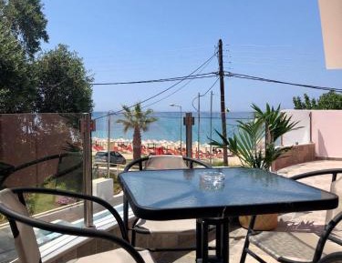Deluxe Triple Room with Sea View