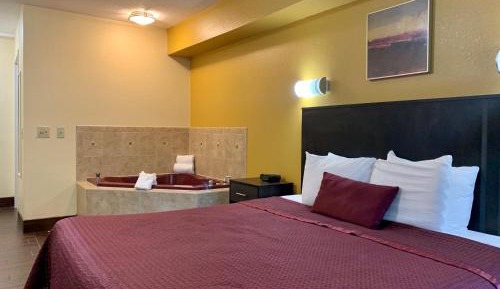 King Room with Spa Bath - Non-Smoking