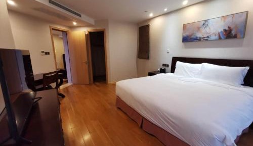 One Bedroom Standard Suite
