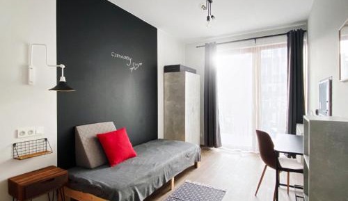 Single Room with Shared Bathroom