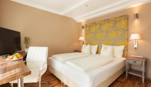 Superior Double Room with Balcony