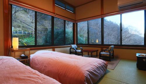 Twin Room with Tatami Floor with Shared Bathroom