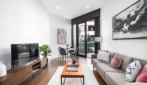 Two Bedroom Apartment With Parking