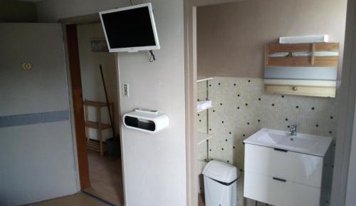Economy Quadruple Room with Shared Bathroom