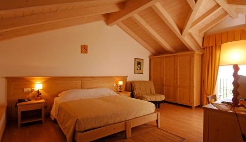 Double Room with Mountain View