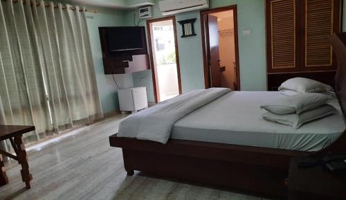 Queen Room