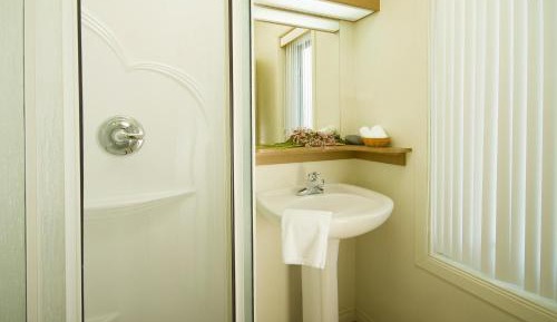 Double Room with Two Double Beds - Sea view - Motel