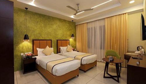 Deluxe Twin Room